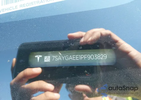 2023 Tesla Model Y Awd/Long Range Dual Motor All-Wheel Drive из США, поврежденный, VIN 7SAYGAEE1PF903829